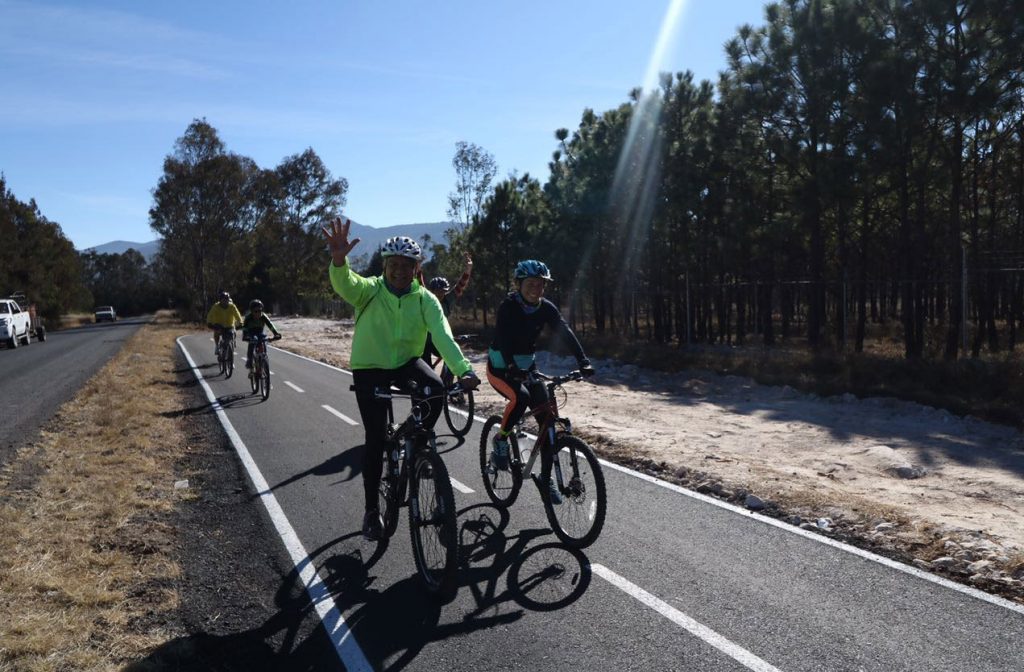 SCOP Ciclopista Morelia Pátzcuaro, sede de paseo organizado por Bicivilizate SCOP Ciclopista Morelia Pátzcuaro, sede de paseo organizado por Bicivilizate